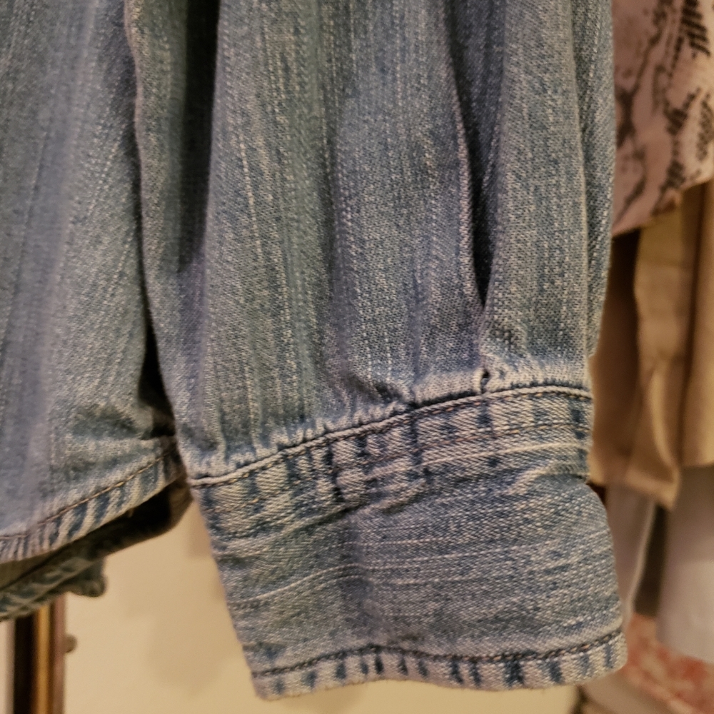 Jean Jacket - Picture 6 of 6